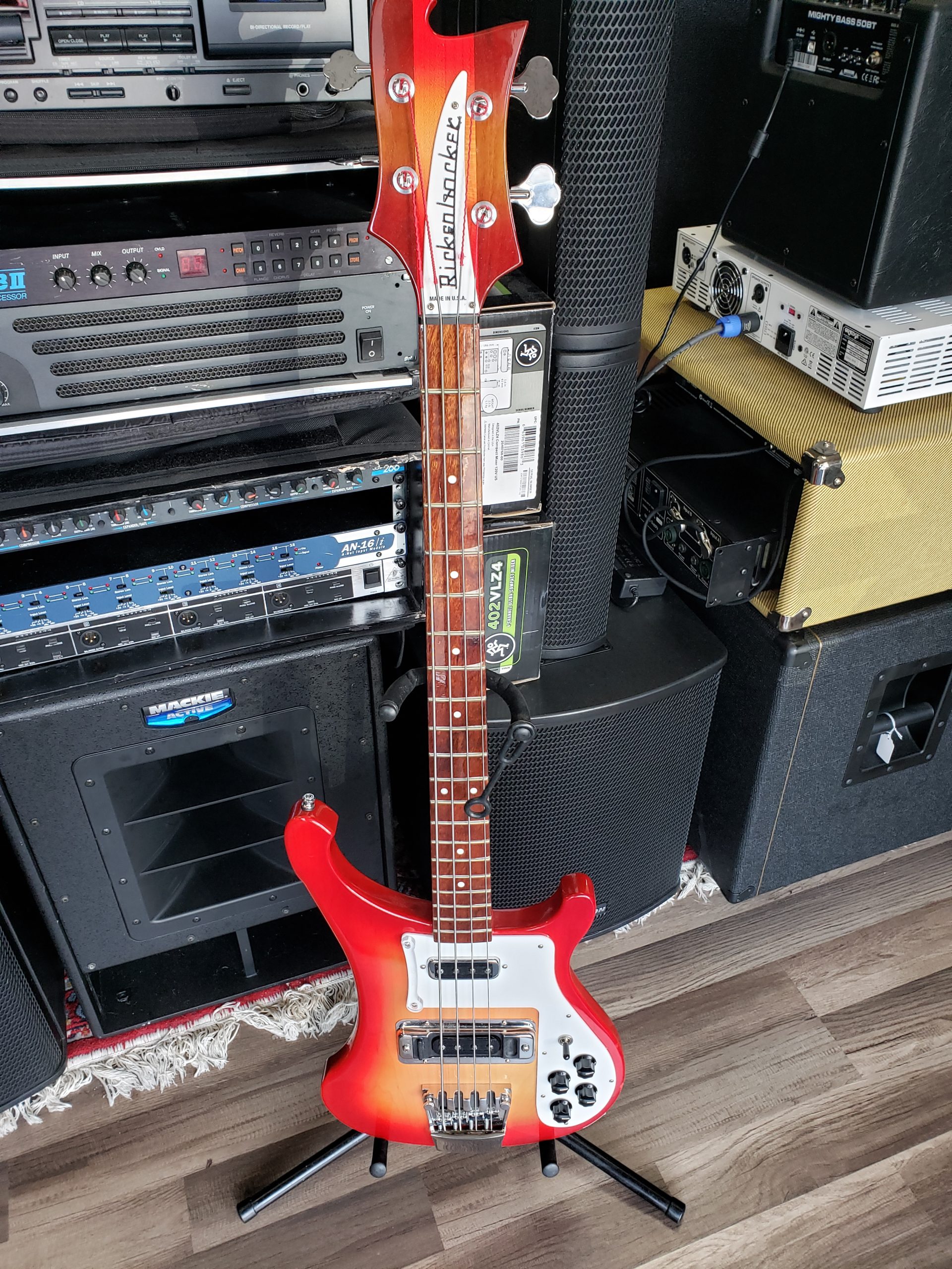 Rickenbacker 4003s Fireglo – Bass Pluckers