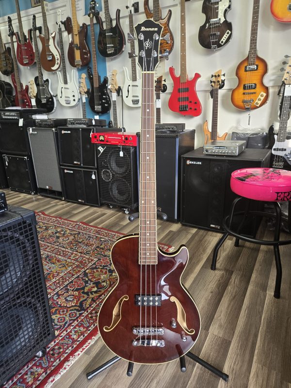 Ibanez Artcore 4 w/Case