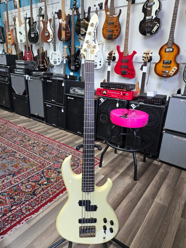 Aria Pro 2 RSB Deluxe 5