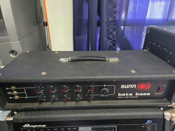 SUNN Beta Bass Digital C MOS Technology