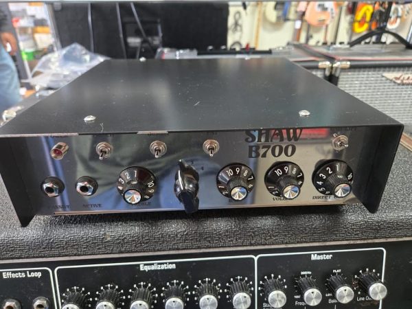 Shaw B700