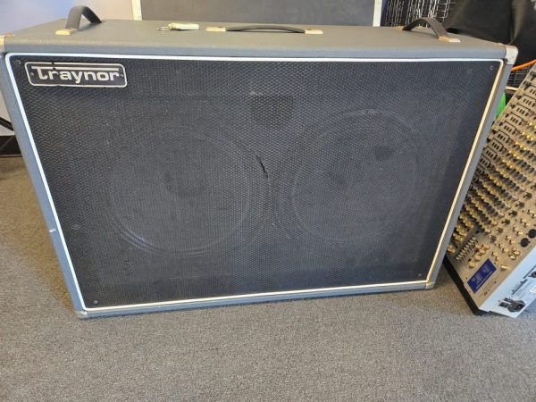 Vintage Traynor TS215 bass cab. 8ohm