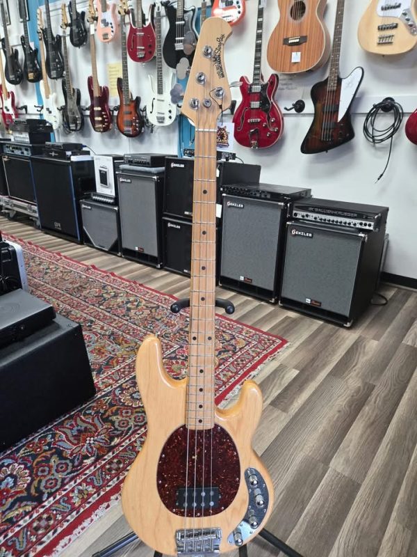 USA Musicman Stingray 4